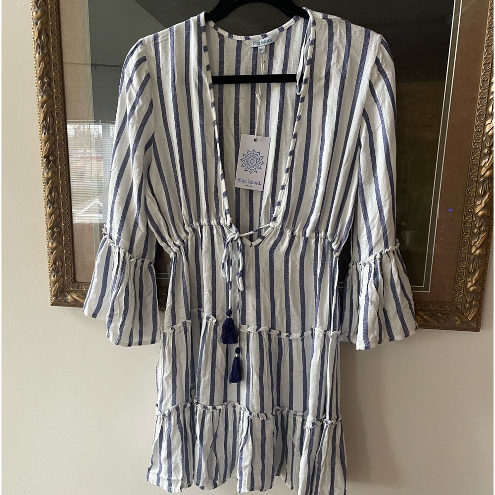 Blue Island cover up “New” with tags perfect condition